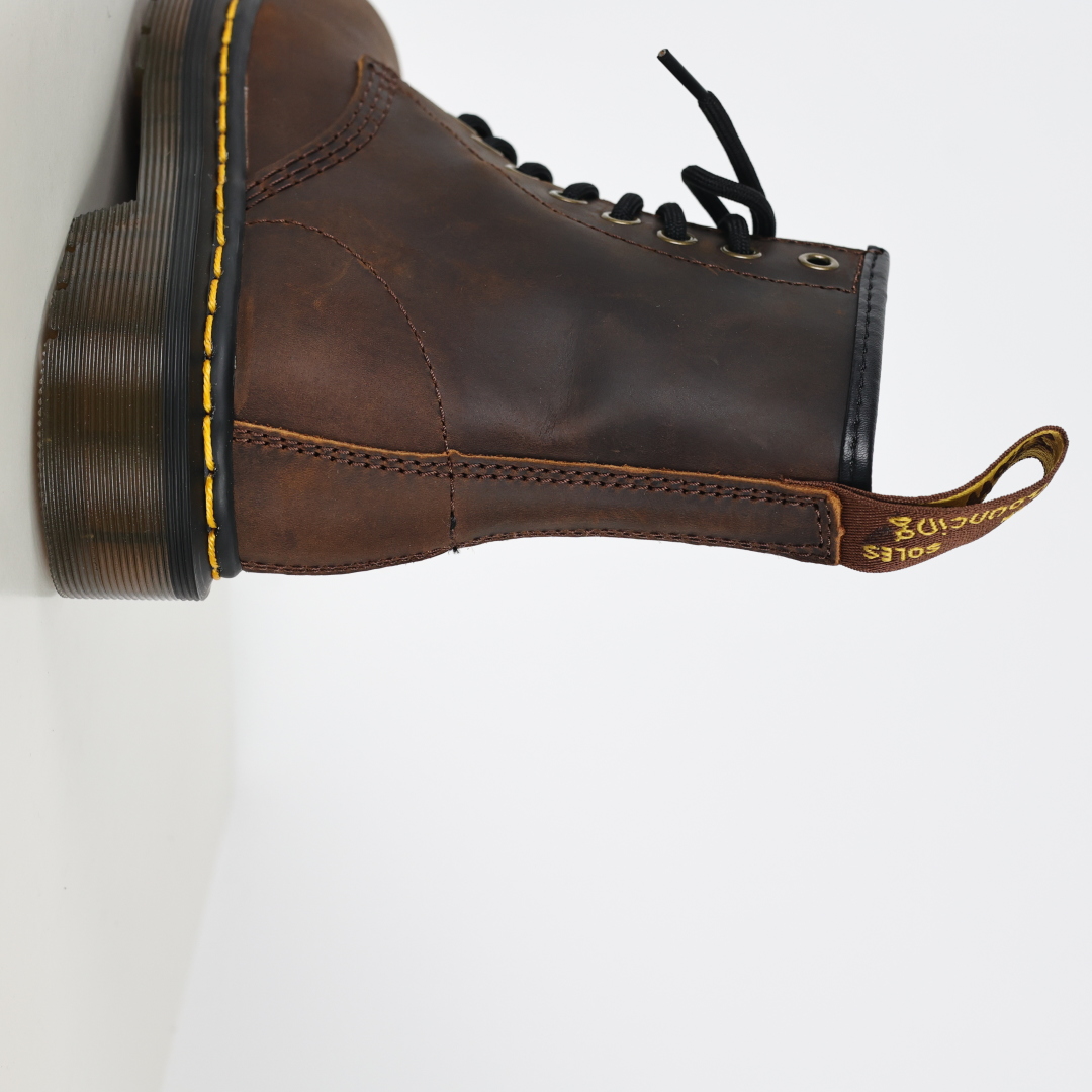 Dr.martens 马丁靴 1460系列 疯马皮棕色代工厂正品订单 八孔高帮公司规格 原材生产 与国内
