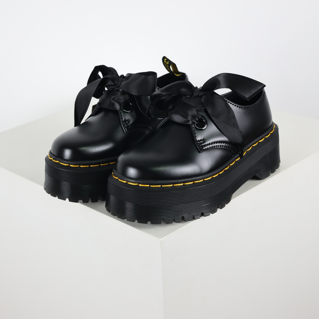 210 Dr.martens 马丁大夫 1461 松糕厚底全机车走线-Chinese UA Cheap High Quatity Brand Clothes Bags handbags Sneakers wholesale wholesaler seller from China Factory suppliers Fashion Clothing Shoes best Quality Beautiful Price 210 Dr.martens 马丁大夫 1461 松糕厚底全机车走线