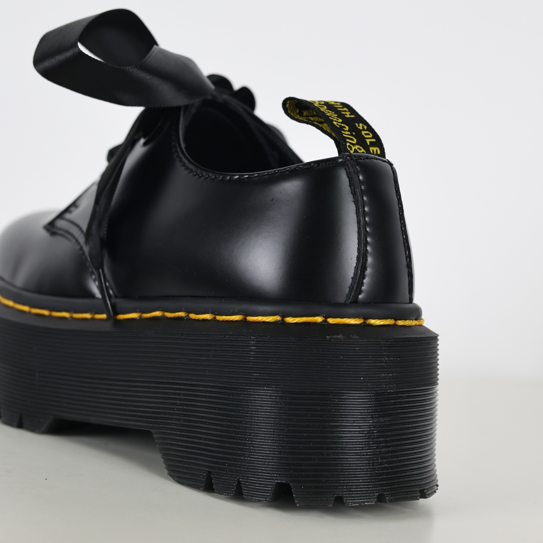 210 Dr.martens 马丁大夫 1461 松糕厚底全机车走线-Chinese UA Cheap High Quatity Brand Clothes Bags handbags Sneakers wholesale wholesaler seller from China Factory suppliers Fashion Clothing Shoes best Quality Beautiful Price 210 Dr.martens 马丁大夫 1461 松糕厚底全机车走线