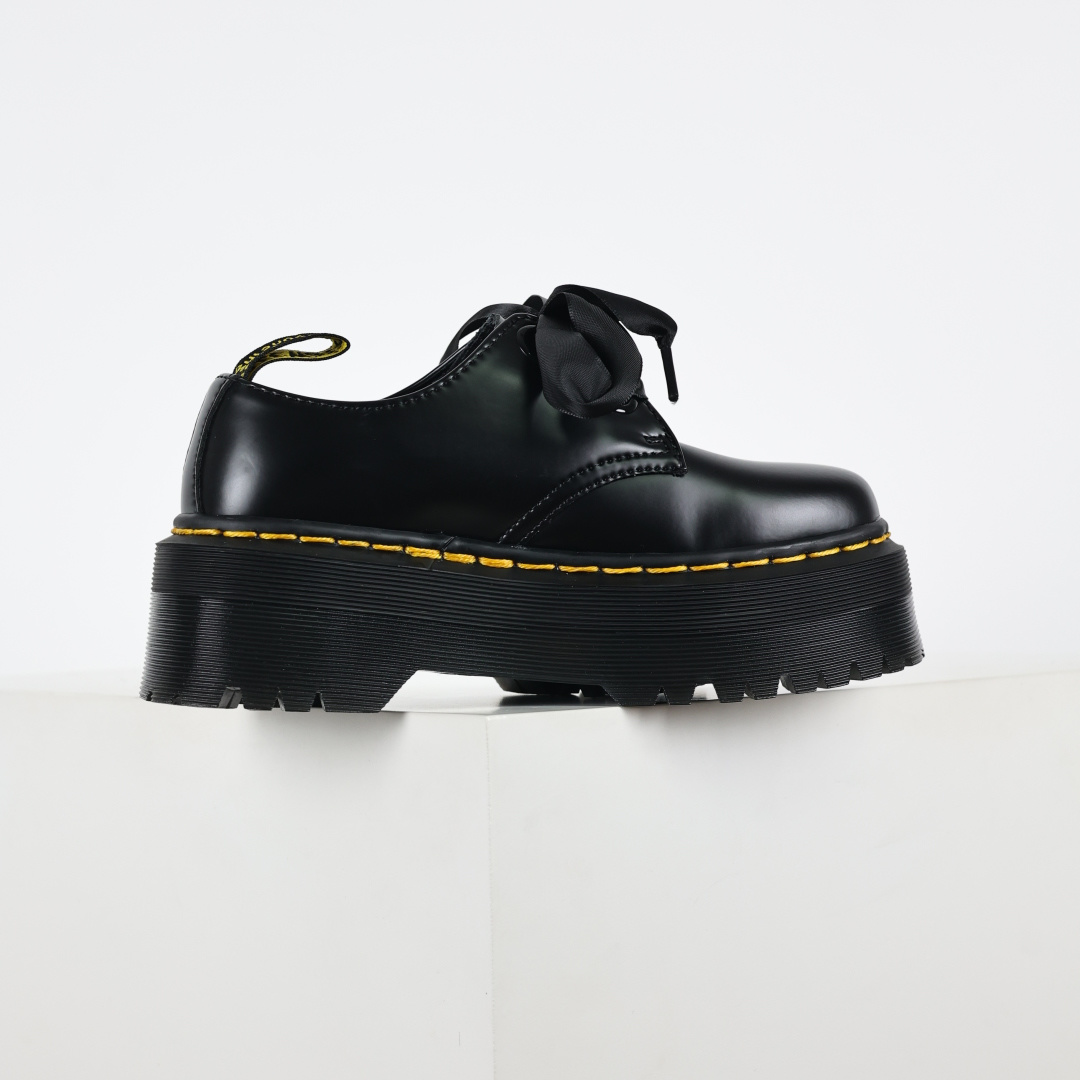 210 Dr.martens 马丁大夫 1461 松糕厚底全机车走线-Chinese UA Cheap High Quatity Brand Clothes Bags handbags Sneakers wholesale wholesaler seller from China Factory suppliers Fashion Clothing Shoes best Quality Beautiful Price 210 Dr.martens 马丁大夫 1461 松糕厚底全机车走线