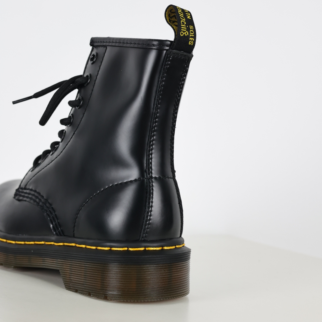 210 Dr.martens 马丁靴 1460系列 八孔高帮硬皮