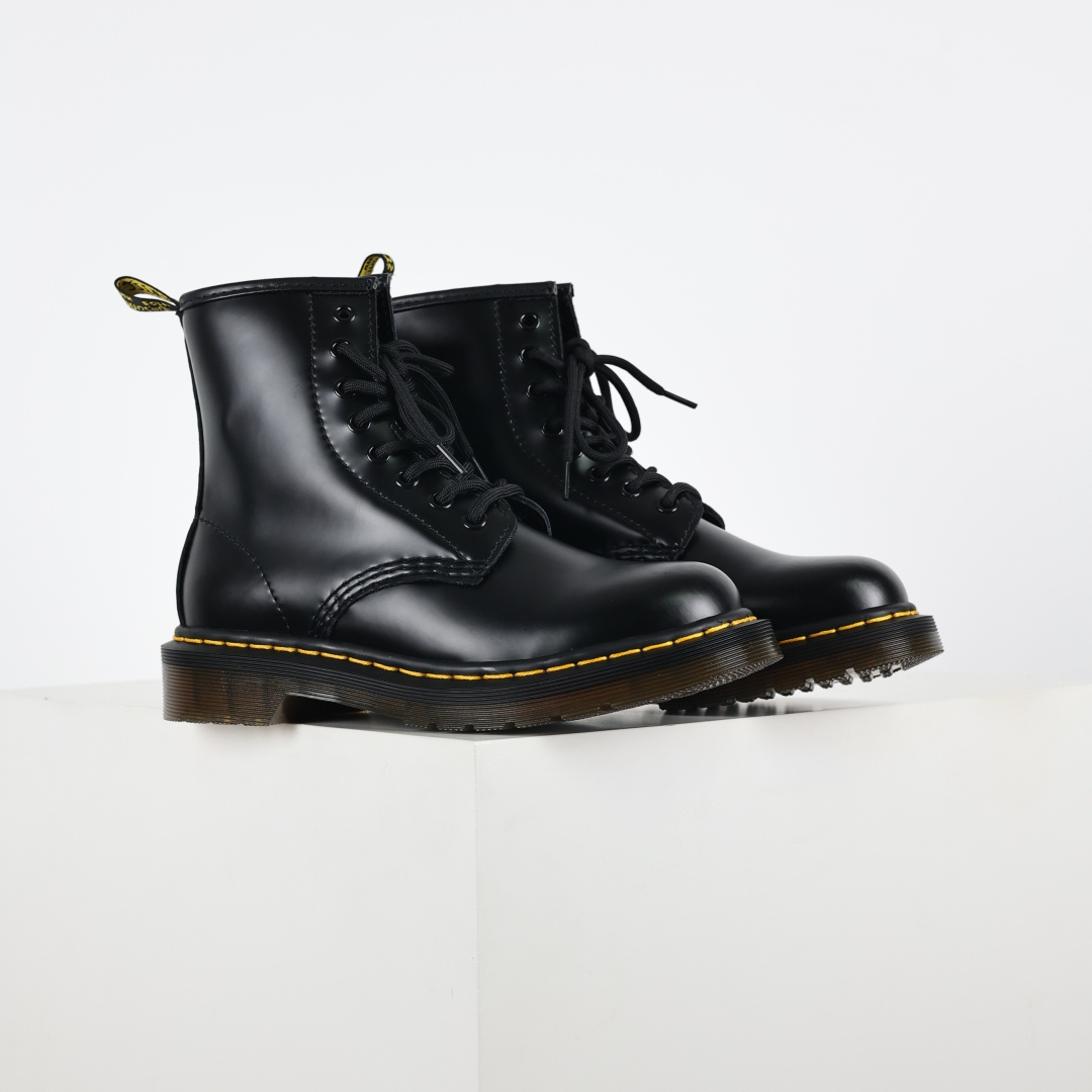 210 Dr.martens 马丁靴 1460系列 八孔高帮硬皮