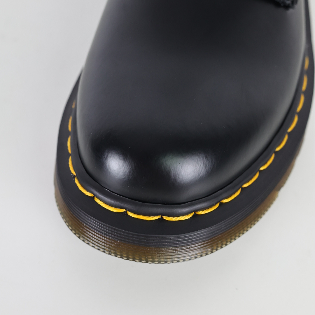 210 Dr.martens 马丁靴 1460系列 八孔高帮硬皮