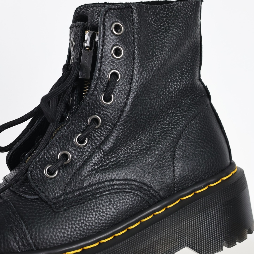 240 Dr.martens 马丁医生 1460系列8孔 荔枝皮松糕中拉链
