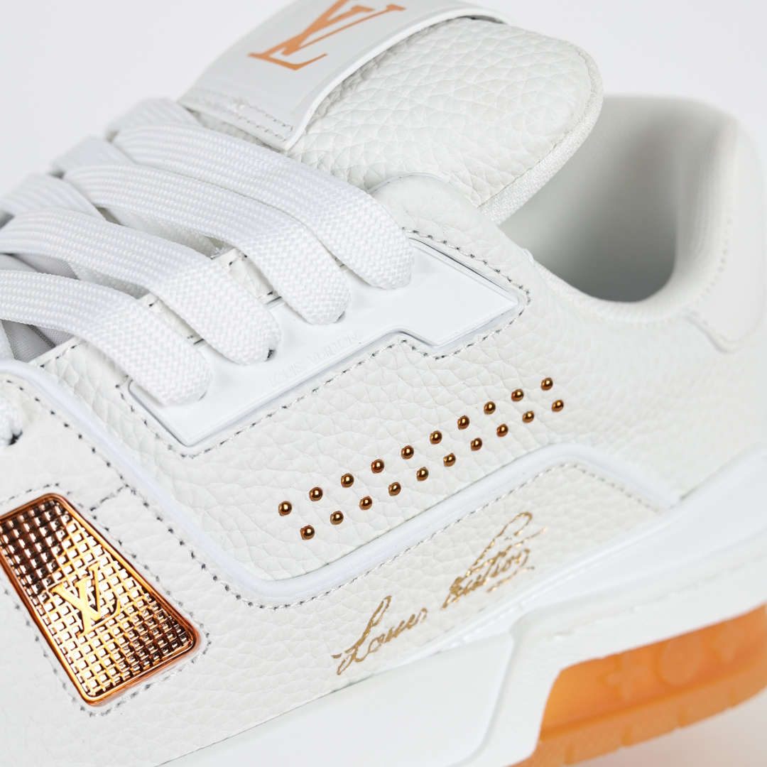 480 X1 东莞 210个配色 市售顶级版本 驴家LV Trainer 原版完美楦型 东莞大厂出产 品控胜过市面百分之95 白橙铆钉配色