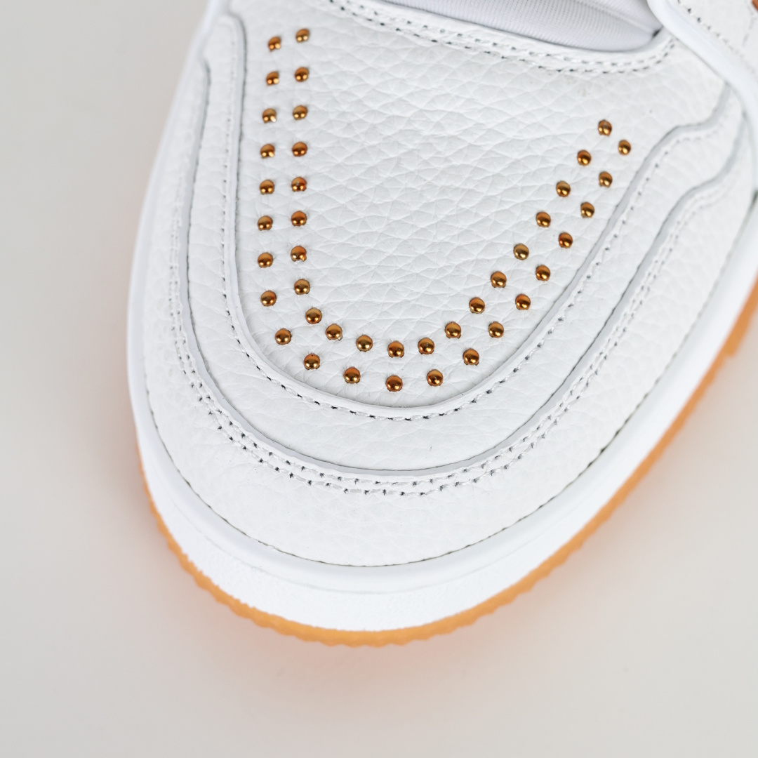 480 X1 东莞 210个配色 市售顶级版本 驴家LV Trainer 原版完美楦型 东莞大厂出产 品控胜过市面百分之95 白橙铆钉配色