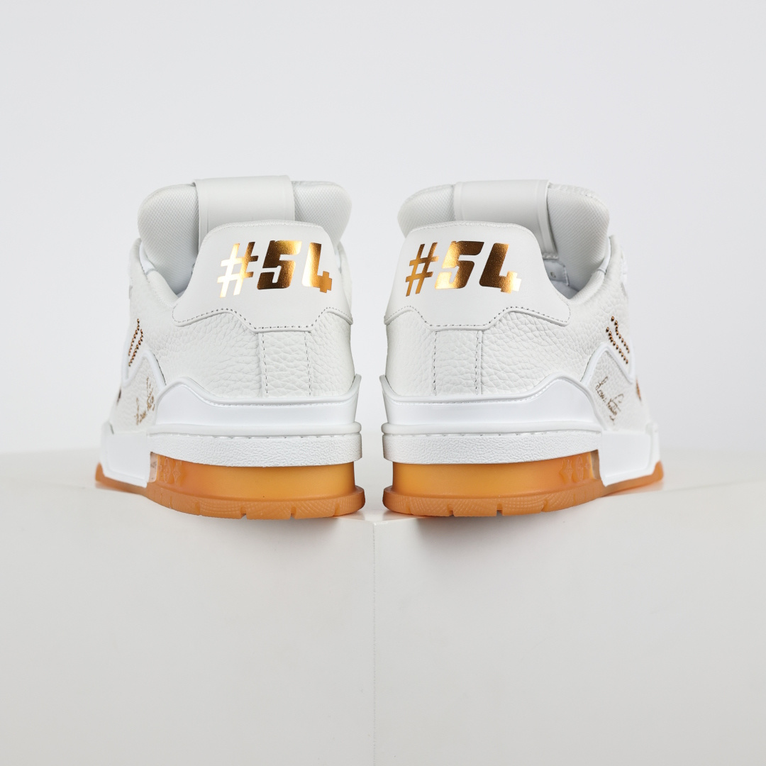 480 X1 东莞 210个配色 市售顶级版本 驴家LV Trainer 原版完美楦型 东莞大厂出产 品控胜过市面百分之95 白橙铆钉配色