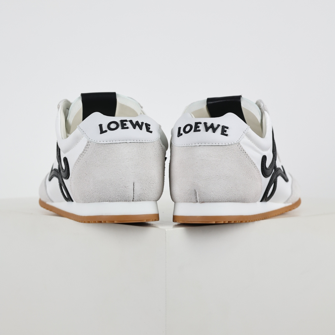 300 Loewe Ballet Runner 2.0 Sneakers 芭蕾舞2.0系列阿甘复古风德训薄底百搭休闲运动鞋