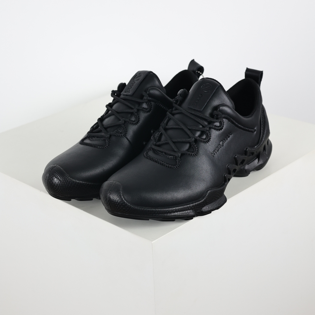 300 Ecco爱步健步系列牛皮透气低帮休闲运动鞋 探索者纯黑色