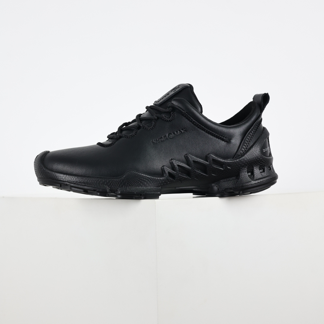 300 Ecco爱步健步系列牛皮透气低帮休闲运动鞋 探索者纯黑色