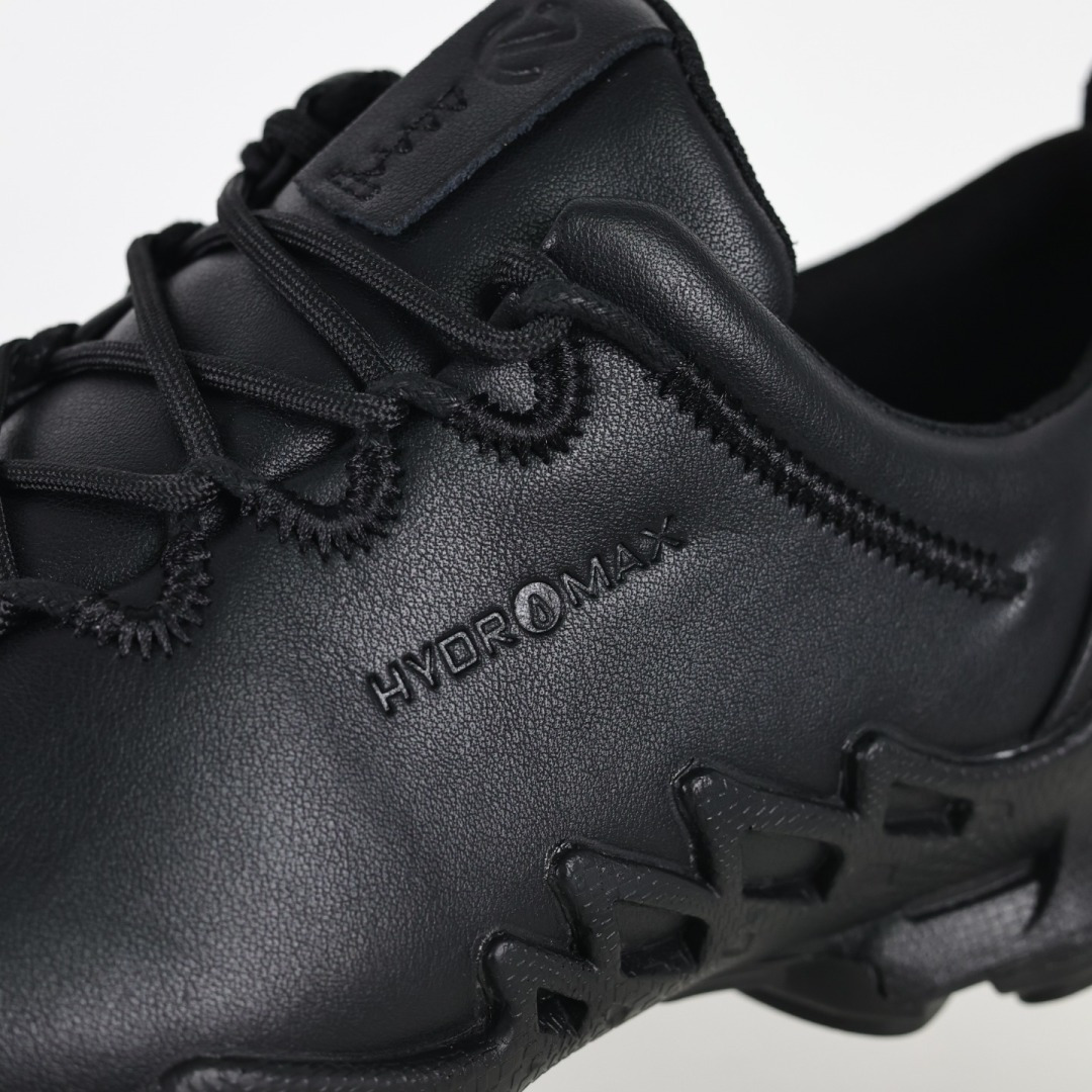 300 Ecco爱步健步系列牛皮透气低帮休闲运动鞋 探索者纯黑色