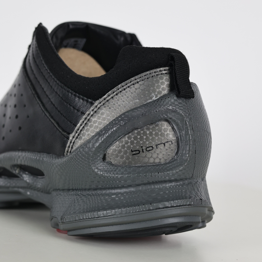 300 Ecco爱步健步系列牛皮透气低帮休闲运动鞋 经典黑色