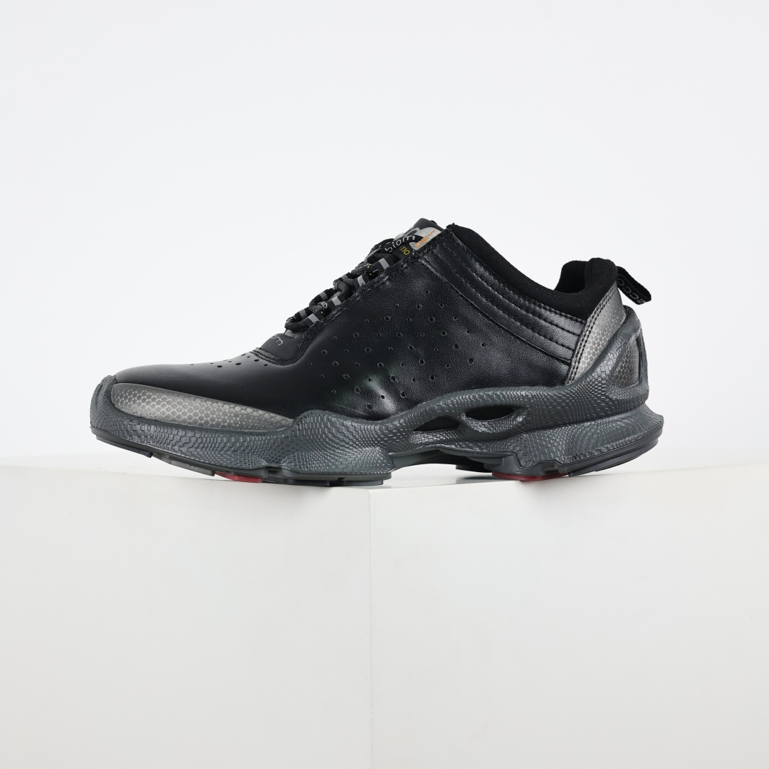 300 Ecco爱步健步系列牛皮透气低帮休闲运动鞋 经典黑色