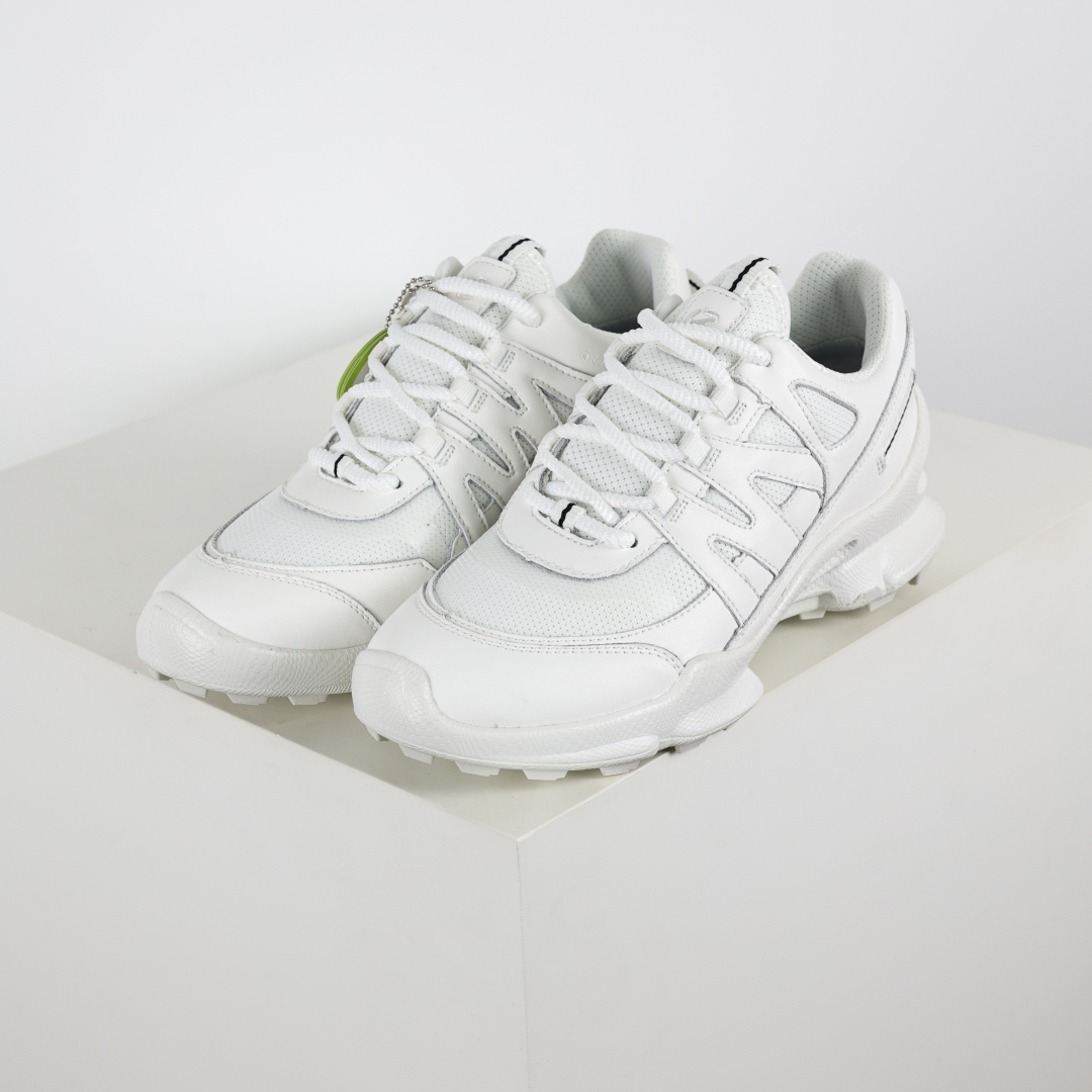 270 Ecco爱步健步系列牛皮透气低帮休闲运动鞋 踪迹白色