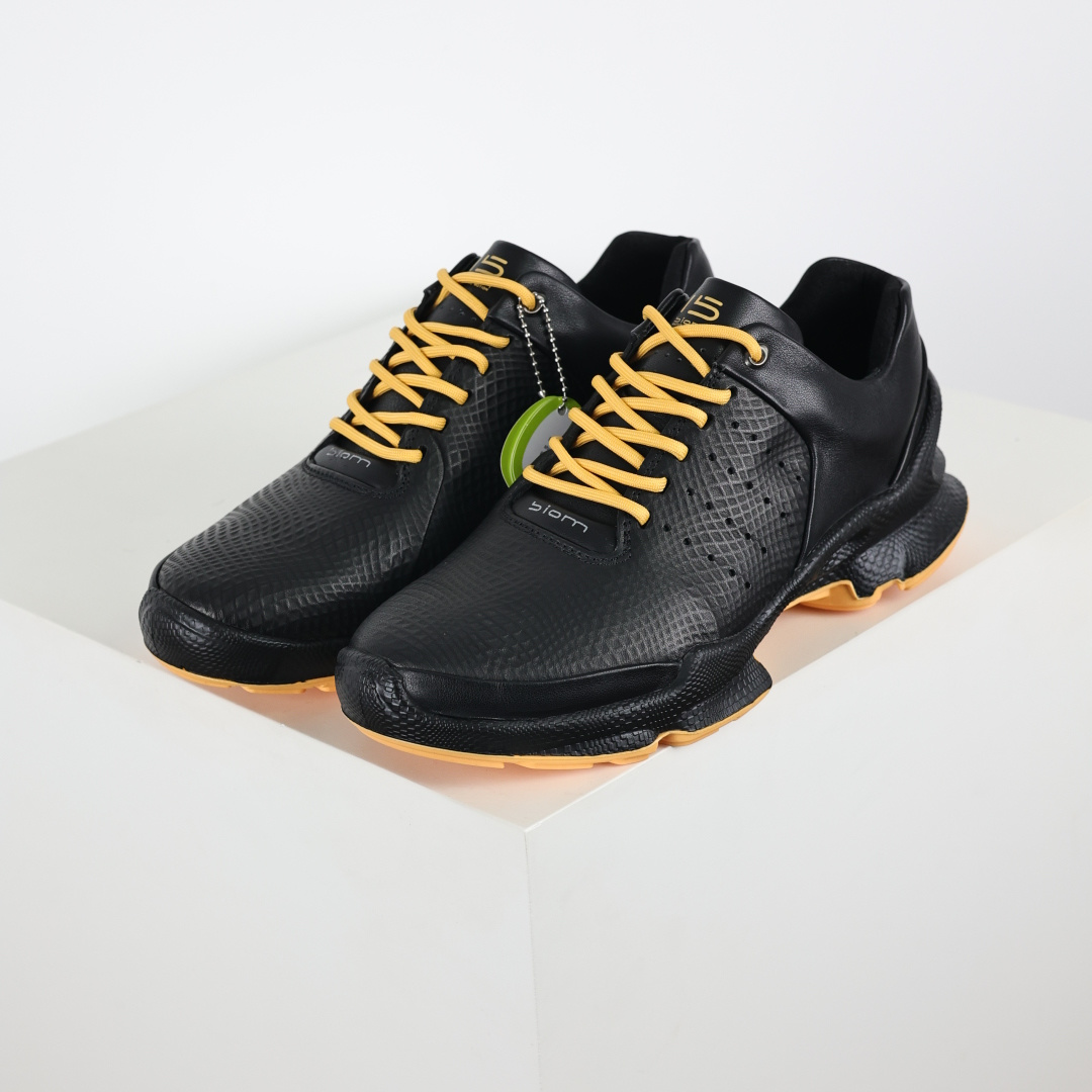 300 Ecco爱步健步系列牛皮透气低帮休闲运动鞋 15周年黄黑