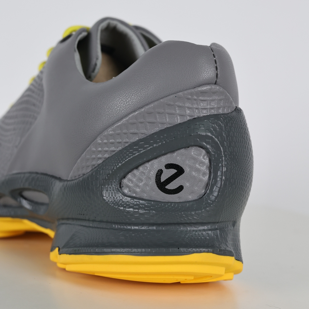 300 Ecco爱步健步系列牛皮透气低帮休闲运动鞋 15周年灰黄