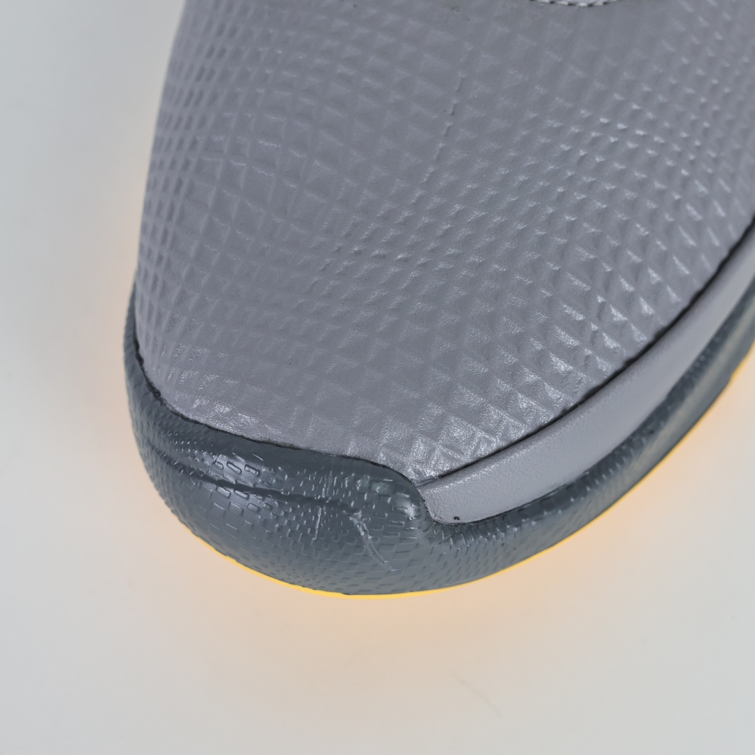 300 Ecco爱步健步系列牛皮透气低帮休闲运动鞋 15周年灰黄