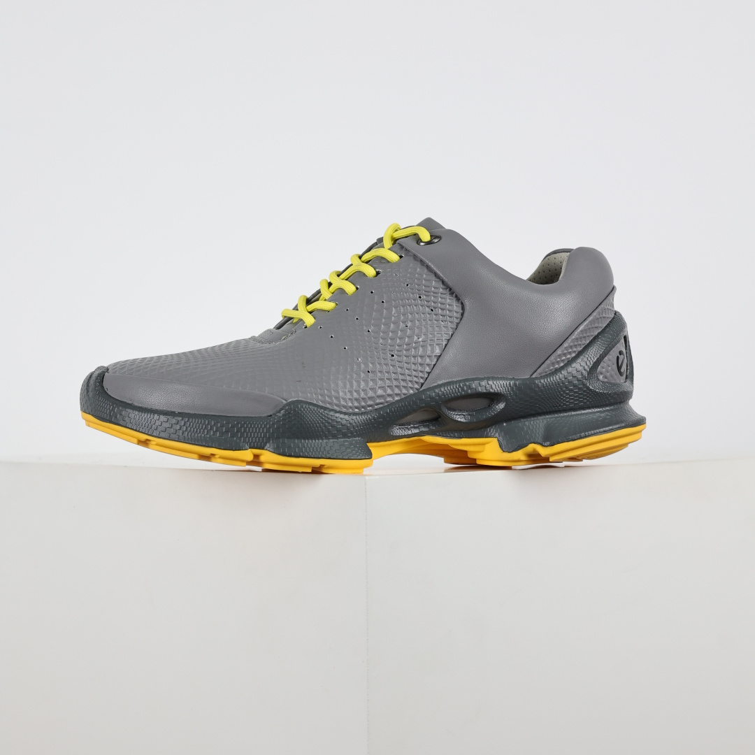 300 Ecco爱步健步系列牛皮透气低帮休闲运动鞋 15周年灰黄