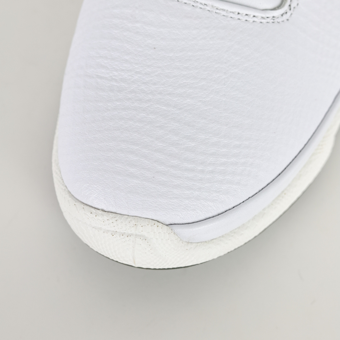 300 Ecco爱步健步系列牛皮透气低帮休闲运动鞋 15周年白色