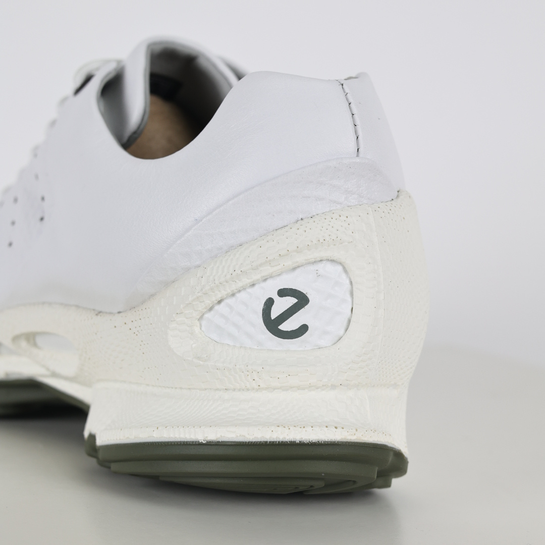 300 Ecco爱步健步系列牛皮透气低帮休闲运动鞋 15周年白色