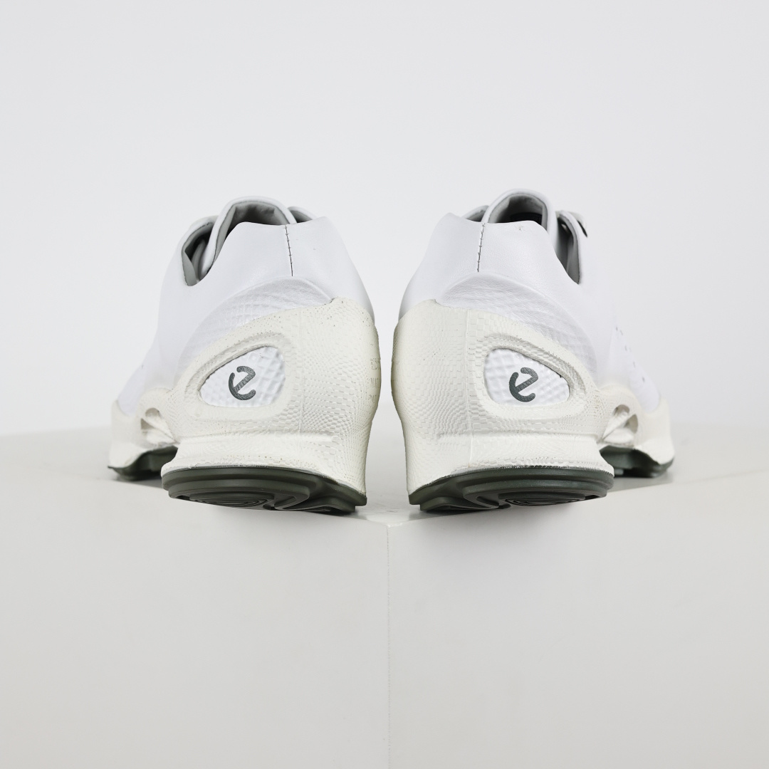 300 Ecco爱步健步系列牛皮透气低帮休闲运动鞋 15周年白色