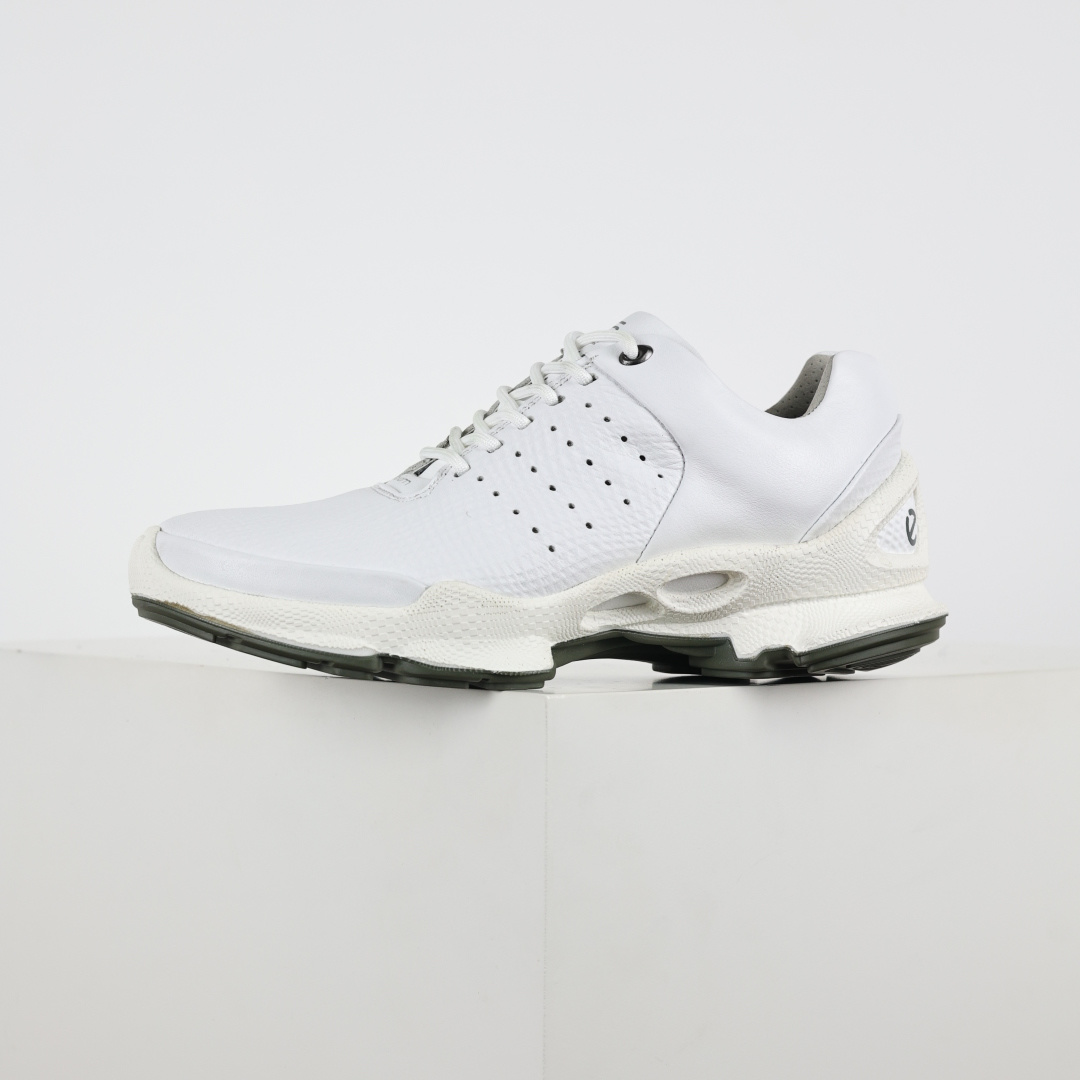 300 Ecco爱步健步系列牛皮透气低帮休闲运动鞋 15周年白色