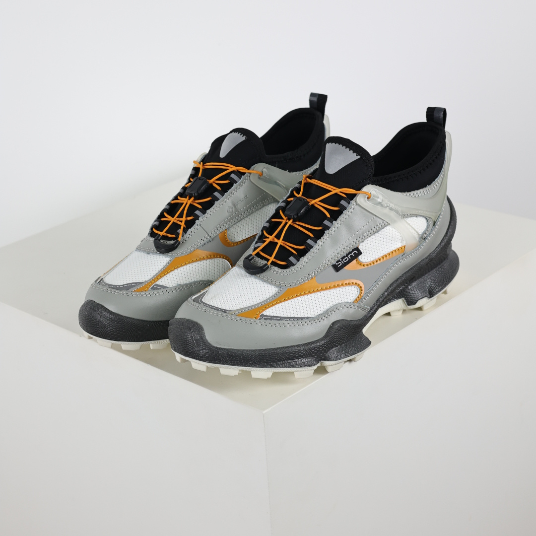 270 Ecco爱步健步系列牛皮透气低帮休闲运动鞋 踪迹白灰