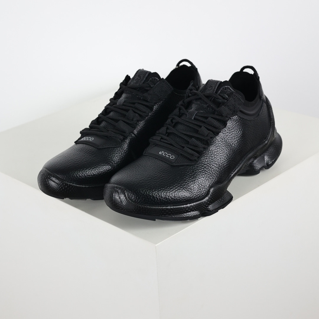 300 Ecco爱步健步系列牛皮透气低帮休闲运动鞋 25周年黑色 渠道正单