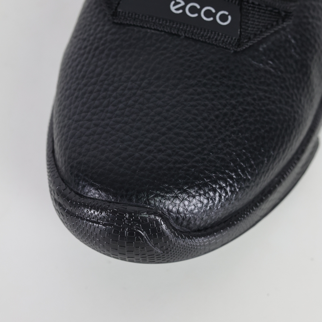 300 Ecco爱步健步系列牛皮透气低帮休闲运动鞋 25周年黑色 渠道正单