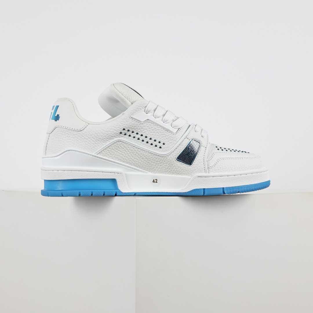 480 X1 东莞 210个配色 市售顶级版本 驴家LV Trainer 原版完美楦型 东莞大厂出产 品控胜过市面百分之95 白蓝铆钉配色-Chinese UA Cheap High Quatity Brand Clothes Bags handbags Sneakers wholesale wholesaler seller from China Factory suppliers Fashion Clothing Shoes best Quality Beautiful Price 480 X1 东莞 210个配色 市售顶级版本 驴家LV Trainer 原版完美楦型 东莞大厂出产 品控胜过市面百分之95 白蓝铆钉配色