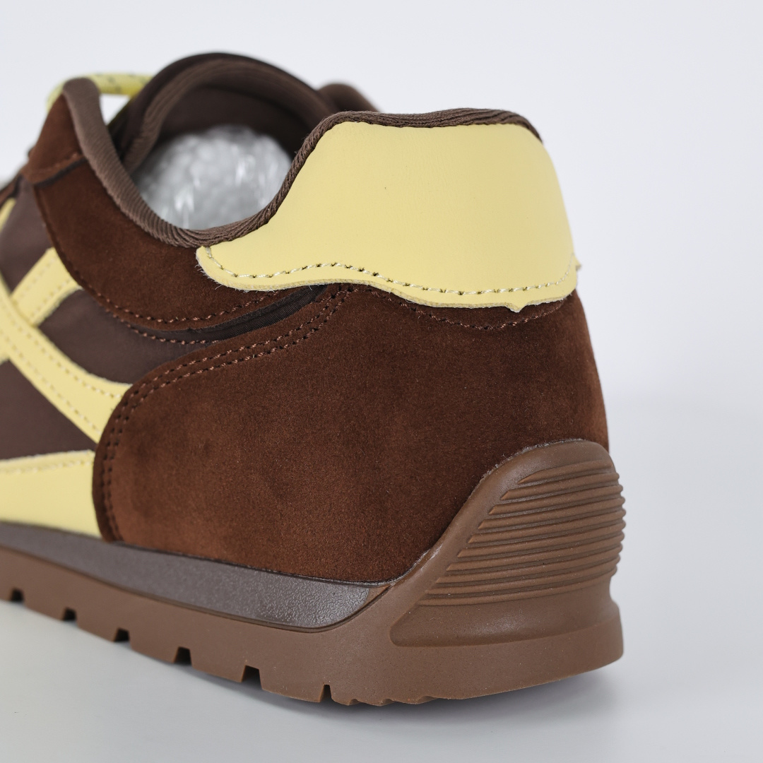 250 新配色MAX广东大厂出品 2025赵露思 秋季必备德训鞋 GG-CC 张婧仪同款GGCC怪诞星球 复古撞色德训阿甘休闲风跑鞋-Chinese UA Cheap High Quatity Brand Clothes Bags handbags Sneakers wholesale wholesaler seller from China Factory suppliers Fashion Clothing Shoes best Quality Beautiful Price 250 新配色MAX广东大厂出品 2025赵露思 秋季必备德训鞋 GG-CC 张婧仪同款GGCC怪诞星球 复古撞色德训阿甘休闲风跑鞋