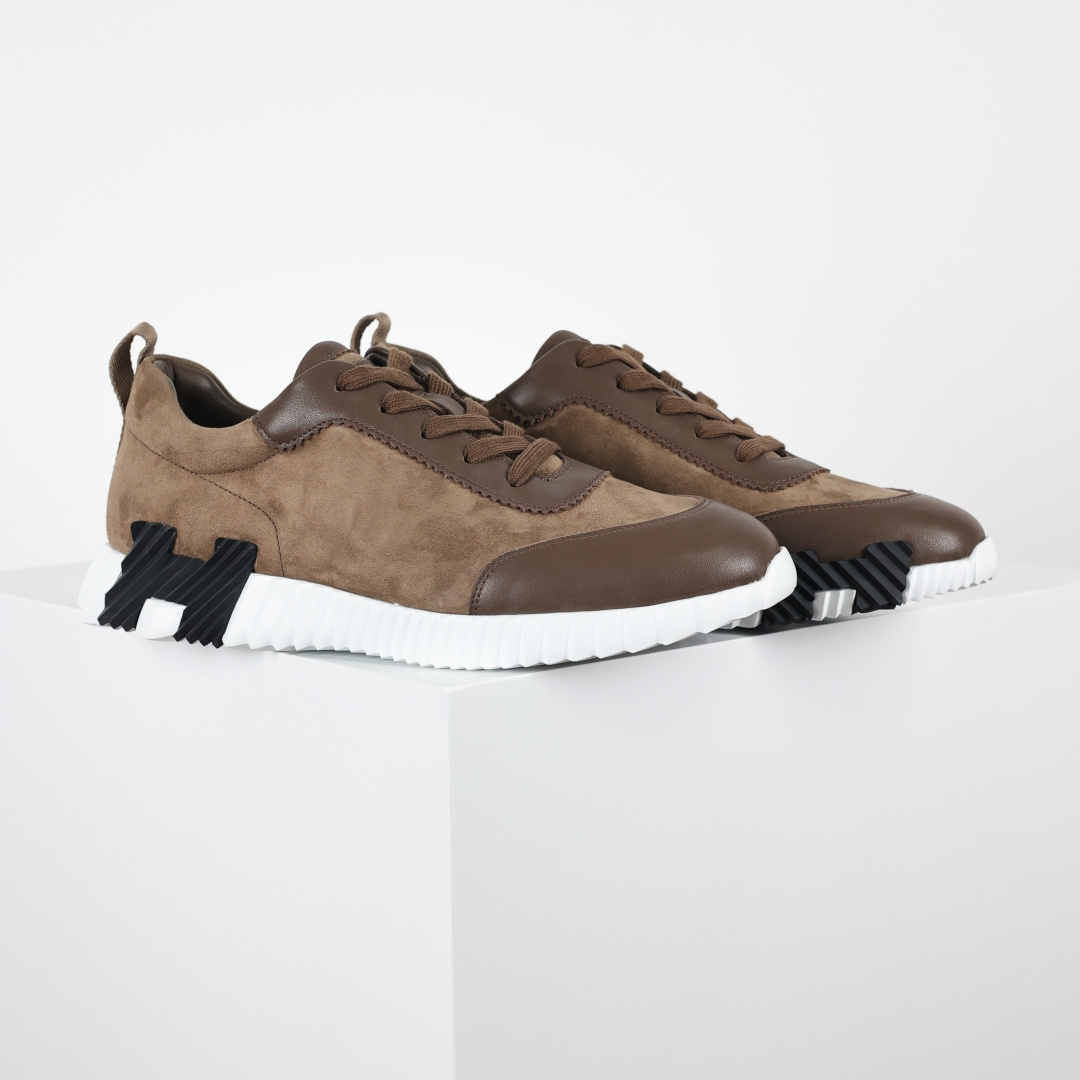 450 Hermes 爱马仕 Bouncing 老钱风 皮面款 低帮休闲鞋-Chinese UA Cheap High Quatity Brand Clothes Bags handbags Sneakers wholesale wholesaler seller from China Factory suppliers Fashion Clothing Shoes best Quality Beautiful Price 450 Hermes 爱马仕 Bouncing 老钱风 皮面款 低帮休闲鞋