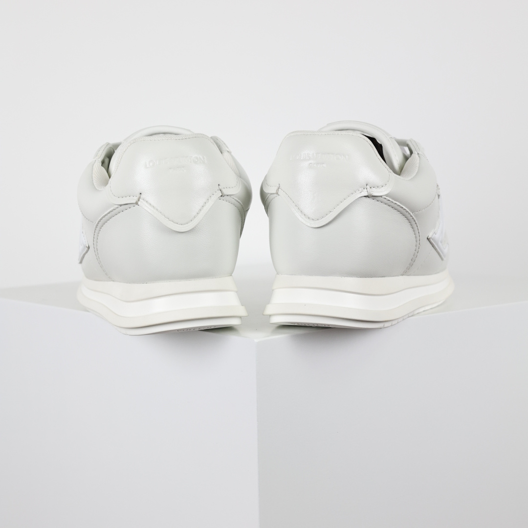 420 LouisVuittonLVxNigo联款ButtersoftFW25最新款阿甘休闲运动面包鞋