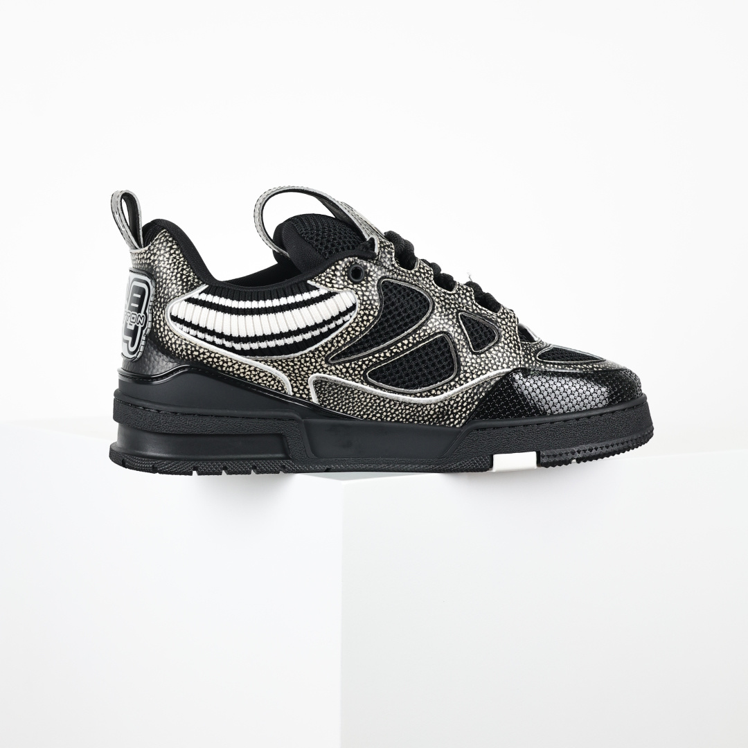 480 X1 东莞纯原 210个配色 市售顶级版本 驴家LV Trainer 原版完美楦型 东莞大厂出产 品控胜过市面百分之95 Skate系列 黑色