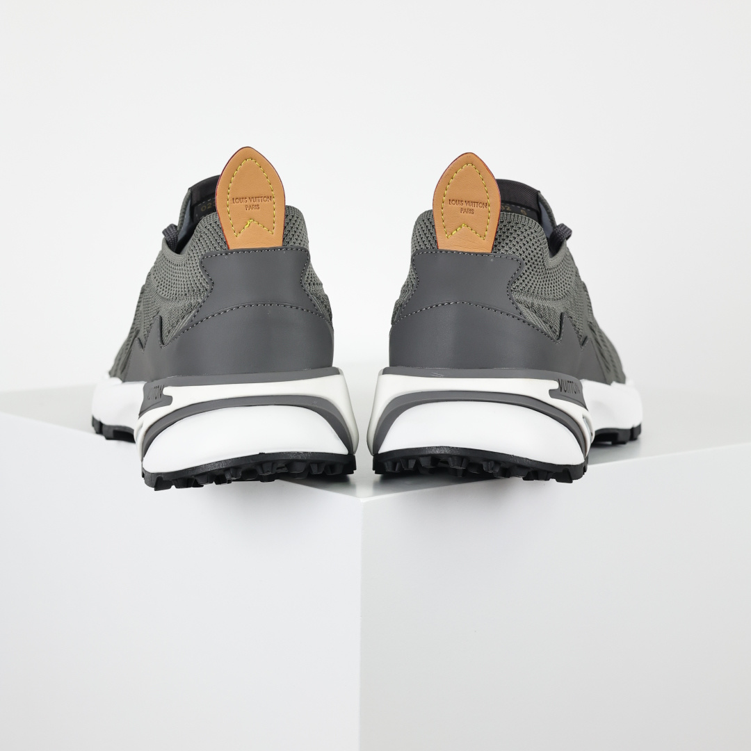 370 新款 Louis Vutton Runner Tatic 针织系带运动鞋跑步鞋 牛皮革 圆头系带 男款低帮 生活休闲鞋