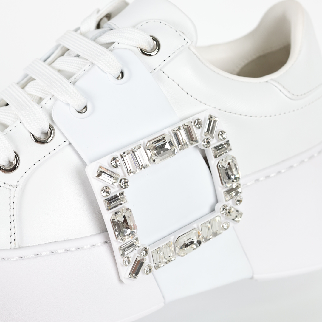 390 Roger Vivier罗杰维维亚 Viv' Skate Strass 牛皮 钻扣运动 低帮 时尚板鞋