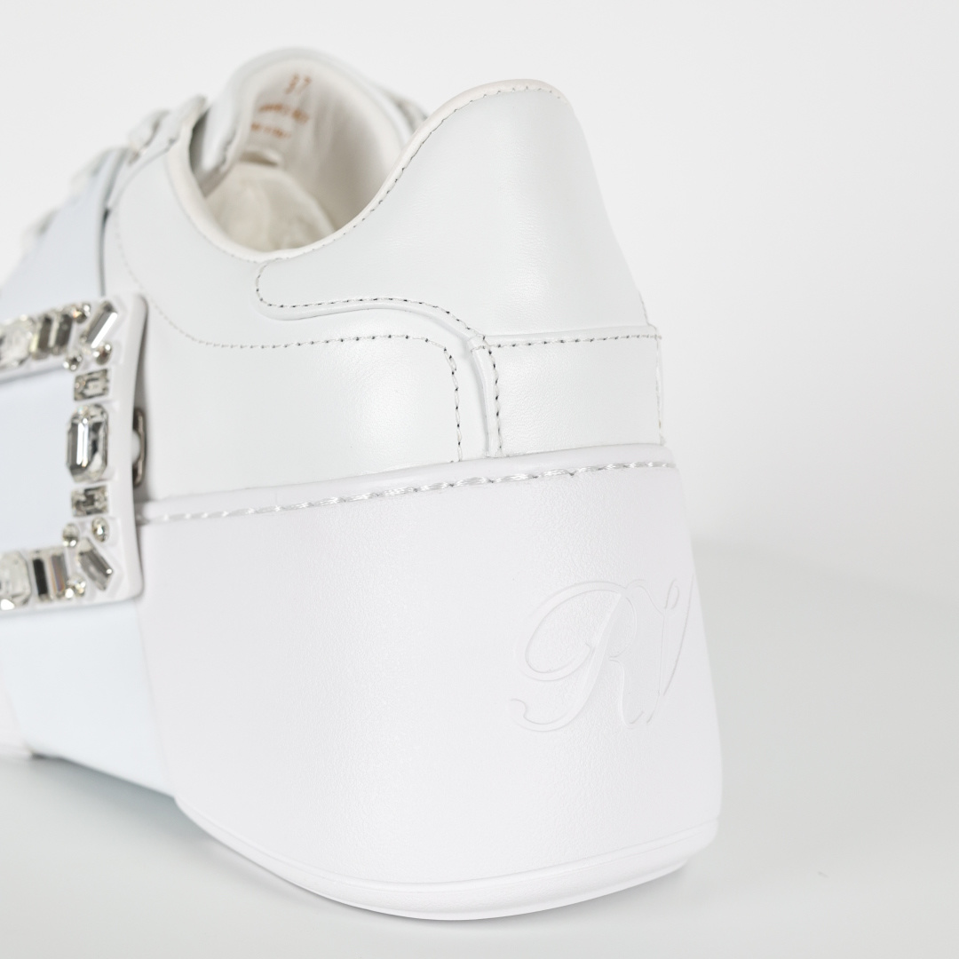 390 Roger Vivier罗杰维维亚 Viv' Skate Strass 牛皮 钻扣运动 低帮 时尚板鞋