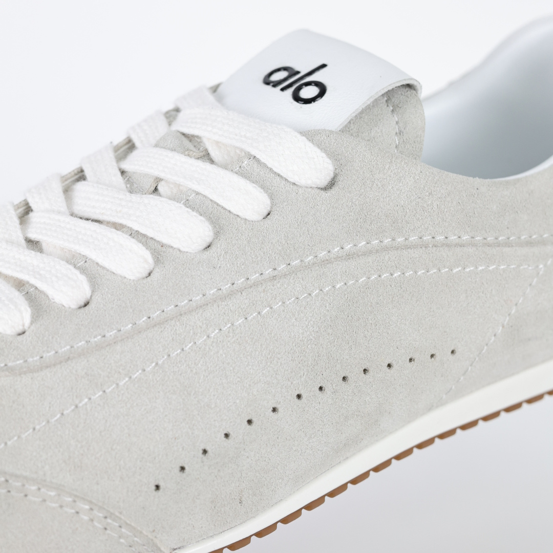 340 Alo Yoga 最新爆款Sunset Sneaker系列 休闲 运动鞋 老钱风 系带 阿甘鞋 德训鞋-Chinese UA Cheap High Quatity Brand Clothes Bags handbags Sneakers wholesale wholesaler seller from China Factory suppliers Fashion Clothing Shoes best Quality Beautiful Price 340 Alo Yoga 最新爆款Sunset Sneaker系列 休闲 运动鞋 老钱风 系带 阿甘鞋 德训鞋