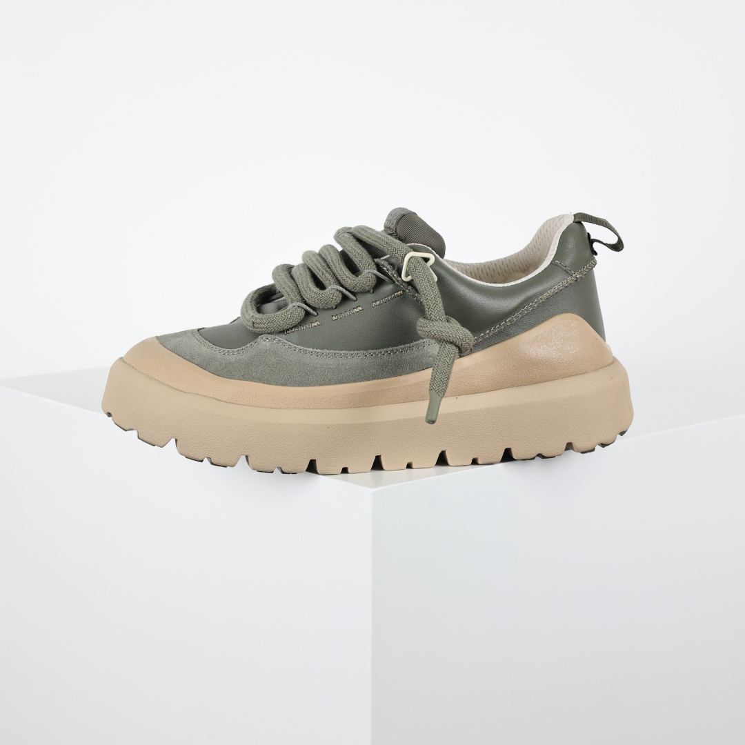 X1 全网最齐 ugg 130个配色 市面顶级版本 UGG 25款 王一博二代系列 绿色4cm厚底 X1 全网最齐 ugg 130个配色 市面顶级版本 UGG 25款 王一博二代系列 绿色4cm厚底