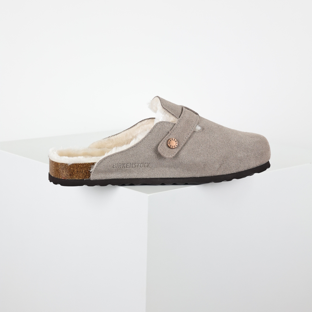 210 勃肯 加毛懒人拖鞋 博肯Birkenstock Birkenstock London Suede Leather 伦敦系列包头平底复古软木底休闲拖鞋-Chinese UA Cheap High Quatity Brand Clothes Bags handbags Sneakers wholesale wholesaler seller from China Factory suppliers Fashion Clothing Shoes best Quality Beautiful Price 210 勃肯 加毛懒人拖鞋 博肯Birkenstock Birkenstock London Suede Leather 伦敦系列包头平底复古软木底休闲拖鞋