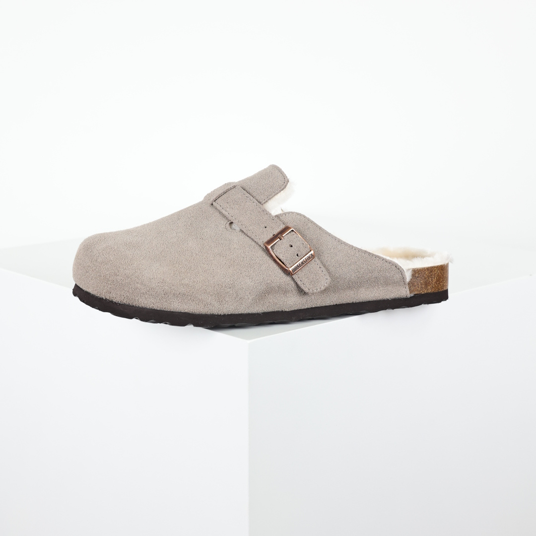 210 勃肯 加毛懒人拖鞋 博肯Birkenstock Birkenstock London Suede Leather 伦敦系列包头平底复古软木底休闲拖鞋-Chinese UA Cheap High Quatity Brand Clothes Bags handbags Sneakers wholesale wholesaler seller from China Factory suppliers Fashion Clothing Shoes best Quality Beautiful Price 210 勃肯 加毛懒人拖鞋 博肯Birkenstock Birkenstock London Suede Leather 伦敦系列包头平底复古软木底休闲拖鞋