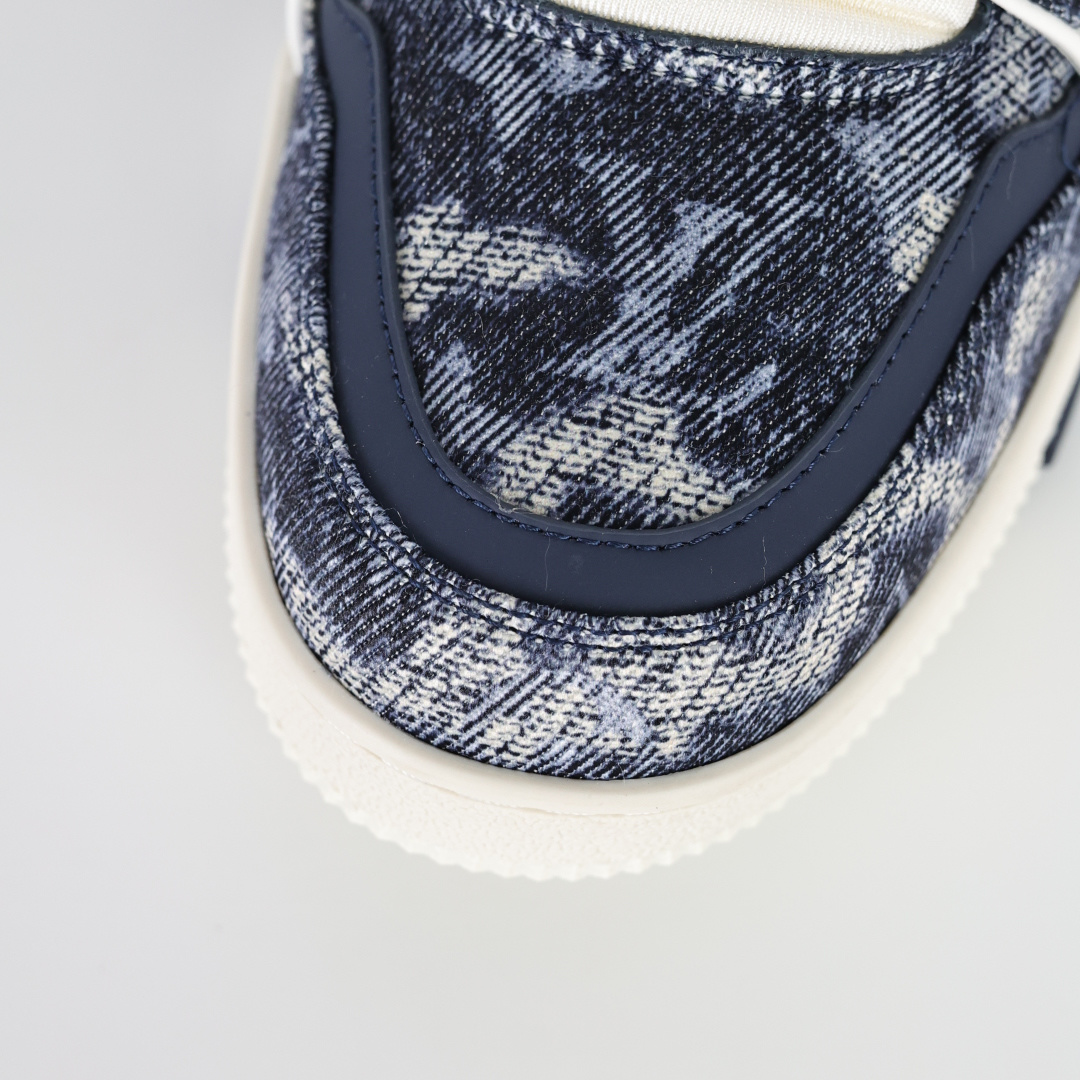 LV TRAINER 新款男士运动鞋 LV Trainer 运动鞋糅合织物网格面料和丝绒粒面牛皮革鞋面-莆田鞋,莆田鞋货源,高仿鞋,高仿鞋货源,安福档口,莆田高仿鞋,莆田鞋批发,高仿鞋批发,莆田高仿运动鞋,高仿运动鞋,莆田运动鞋 LV TRAINER 新款男士运动鞋 LV Trainer 运动鞋糅合织物网格面料和丝绒粒面牛皮革鞋面