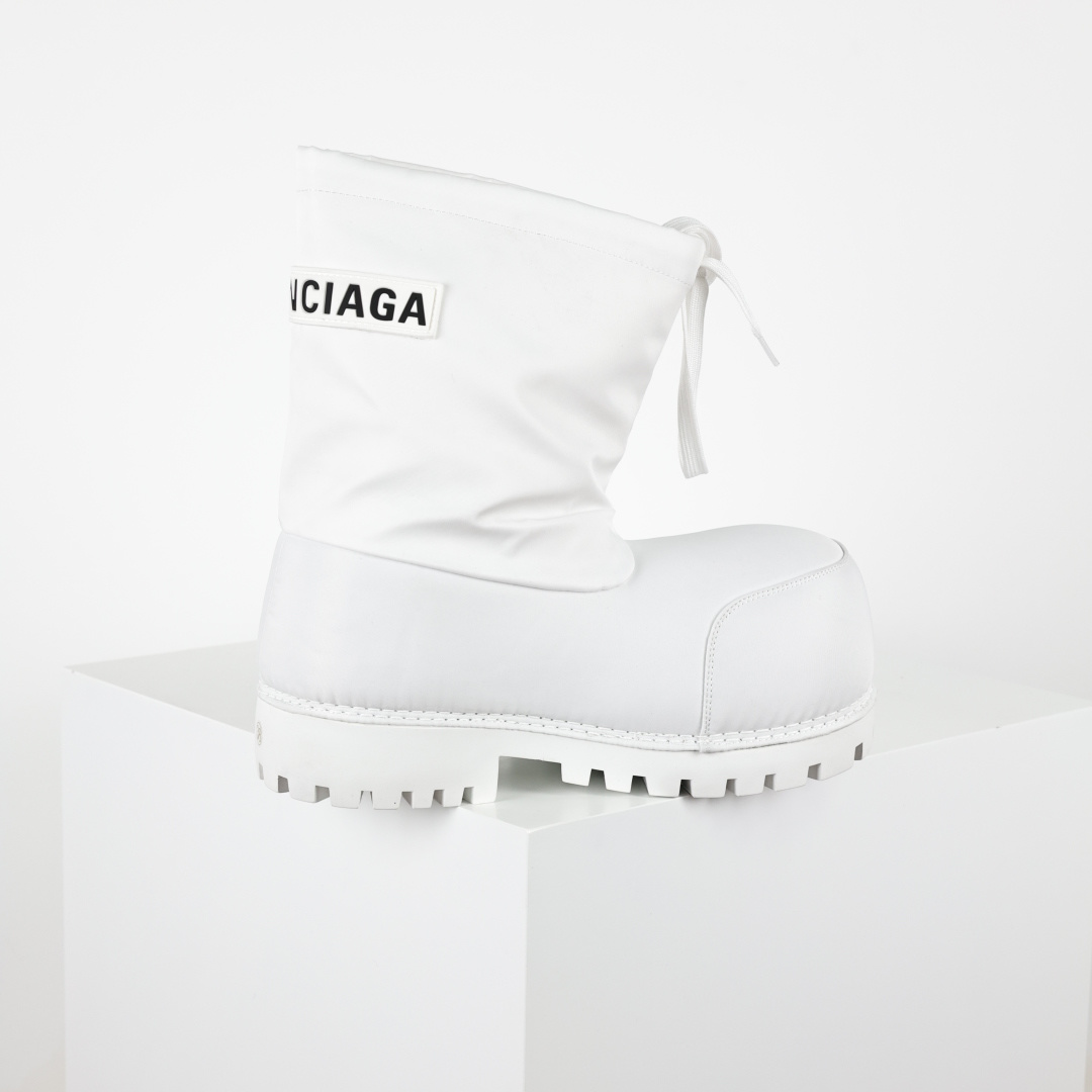 巴黎世家BLCG FW24 SKIWEARbalenciaga 滑雪鞋 内里保暖中筒雪地靴---雪地白 巴黎世家BLCG FW24 SKIWEARbalenciaga 滑雪鞋 内里保暖中筒雪地靴---雪地白