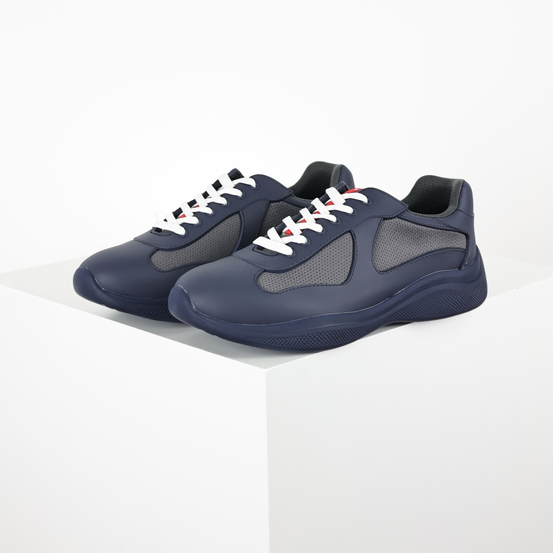 高端品质 官网经典爆款上市 百年不过时 潮牌 （普拉达PRADA）主推爆款 前卫百搭时尚男鞋