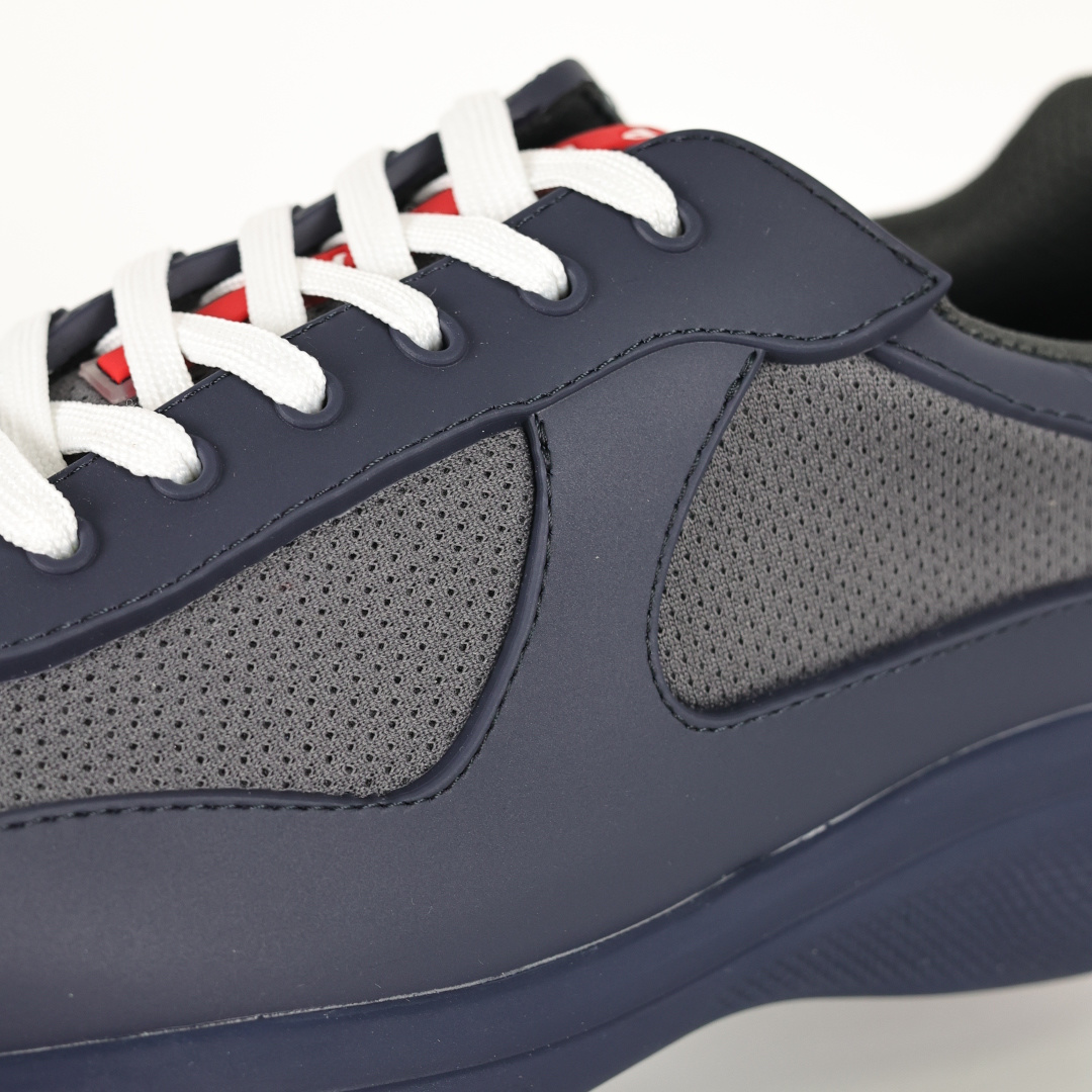 高端品质 官网经典爆款上市 百年不过时 潮牌 （普拉达PRADA）主推爆款 前卫百搭时尚男鞋