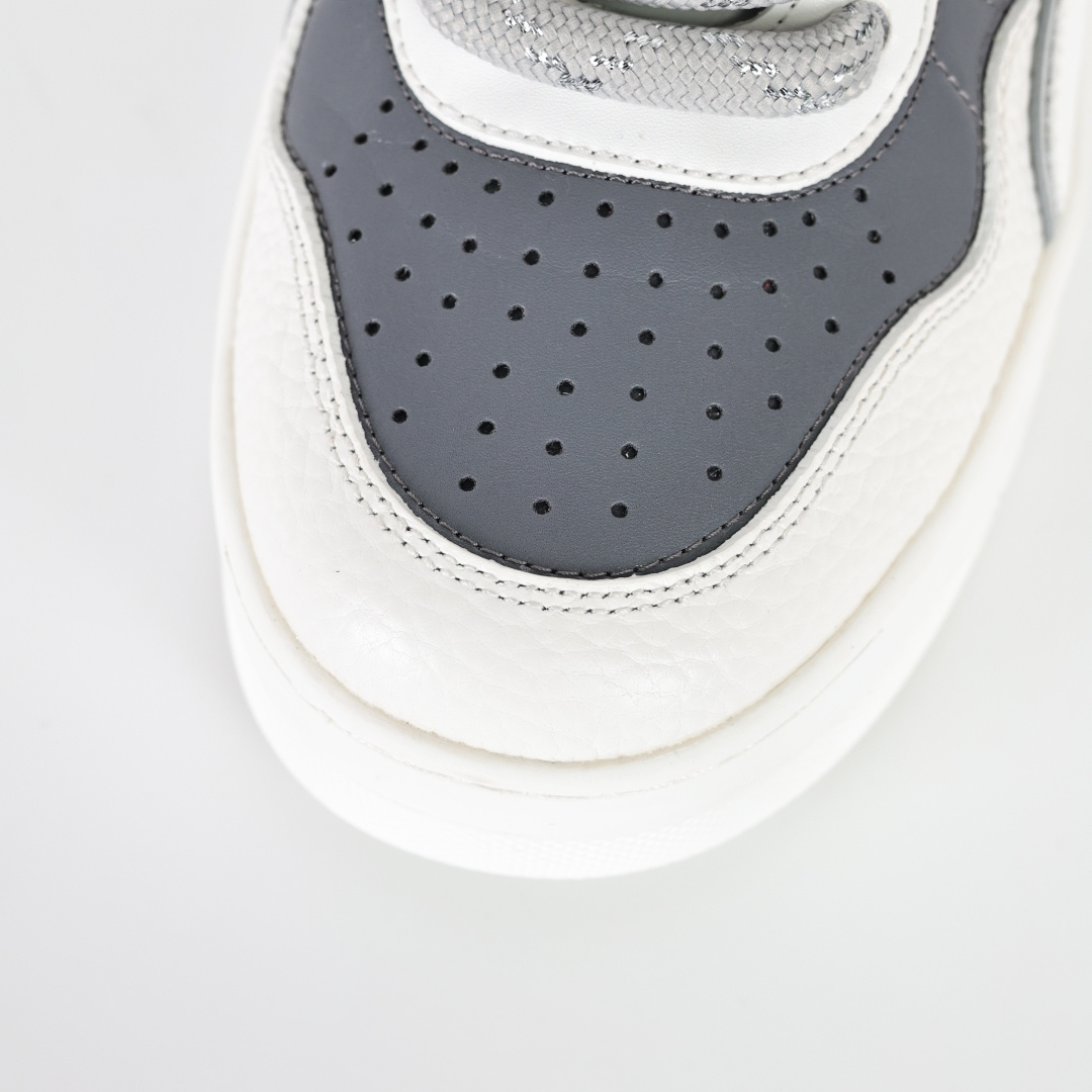 Valentino 华伦天奴 新款休闲鞋最新款 走秀情侣爆款 粗鞋带 休闲鞋