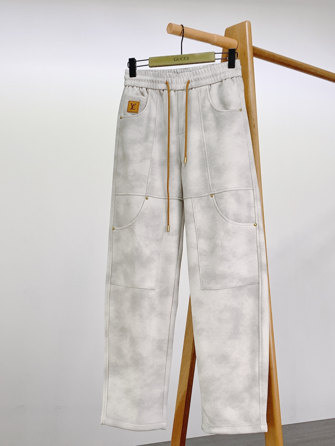 _dwV9sTKuZje44sE2O9X9Jj7tlt5ir1oDTcZ98ZQ