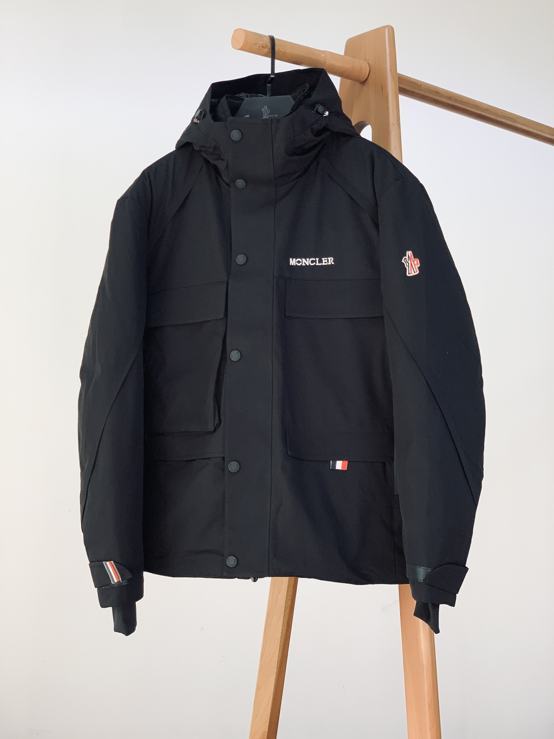 Moncler 蒙口 recco防雪崩搜救系列户外功能性羽绒服，贸易公司渠道货，殿堂级真品，业界罕见神品