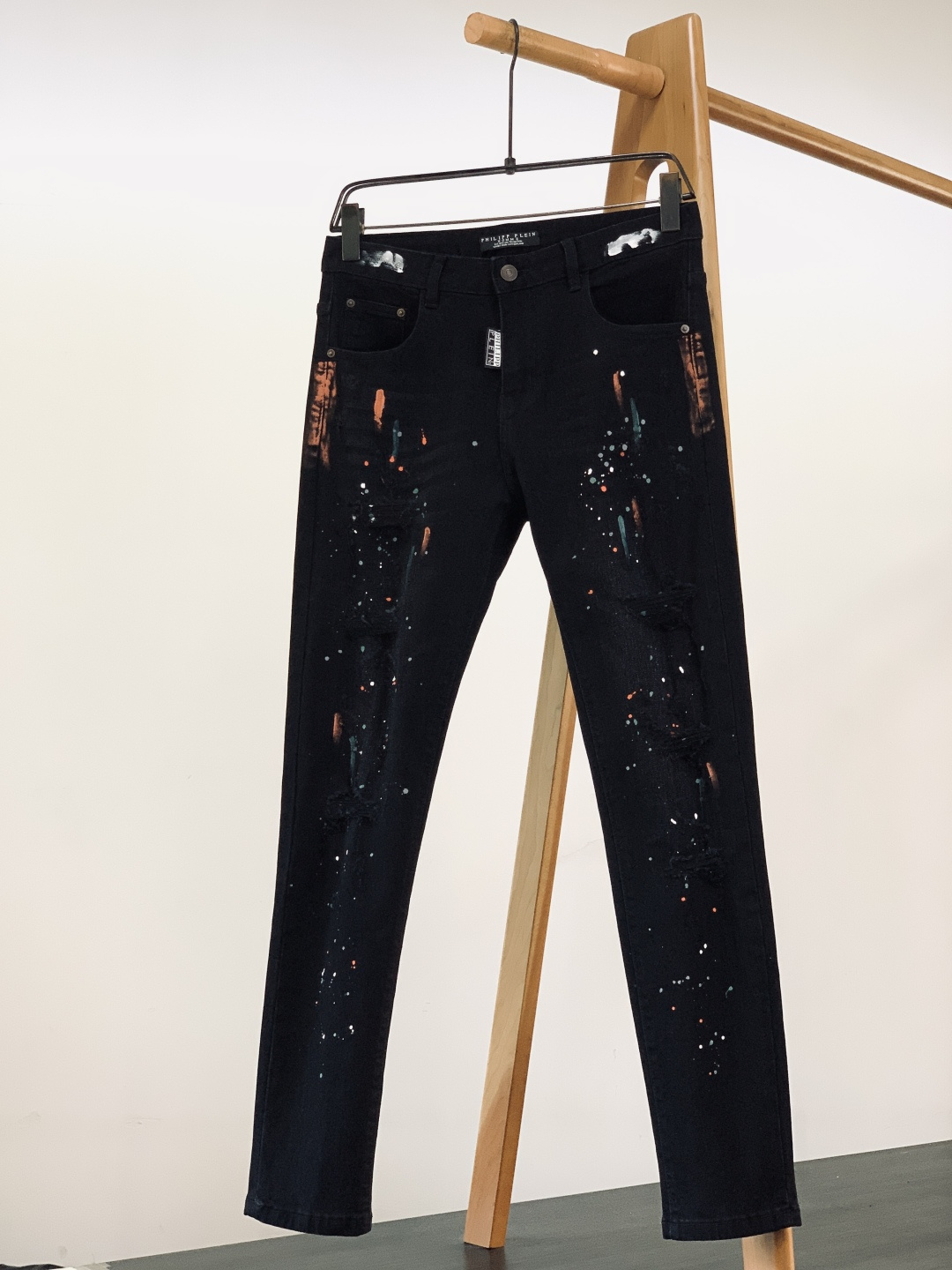 PhiliPP Plein 菲利普.普兰茵 2025FW早秋新品重工破洞泼墨牛仔裤👖纯黑牛仔+泼墨涂鸦+
