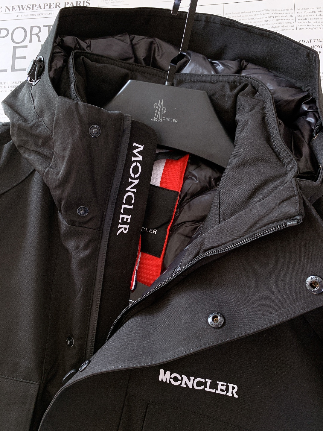 Moncler 蒙口 recco防雪崩搜救系列户外功能性羽绒服，贸易公司渠道货，殿堂级真品，业界罕见神品